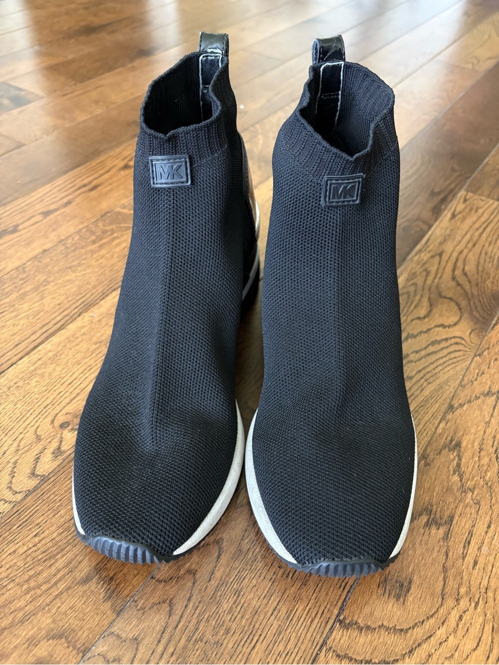 Michael Kors Skyler Bootie Black Soft Knit Patent High Top Wedge Sneakers Sz 8 - Picture 2 of 7